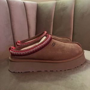 UGG Tazz Slipper